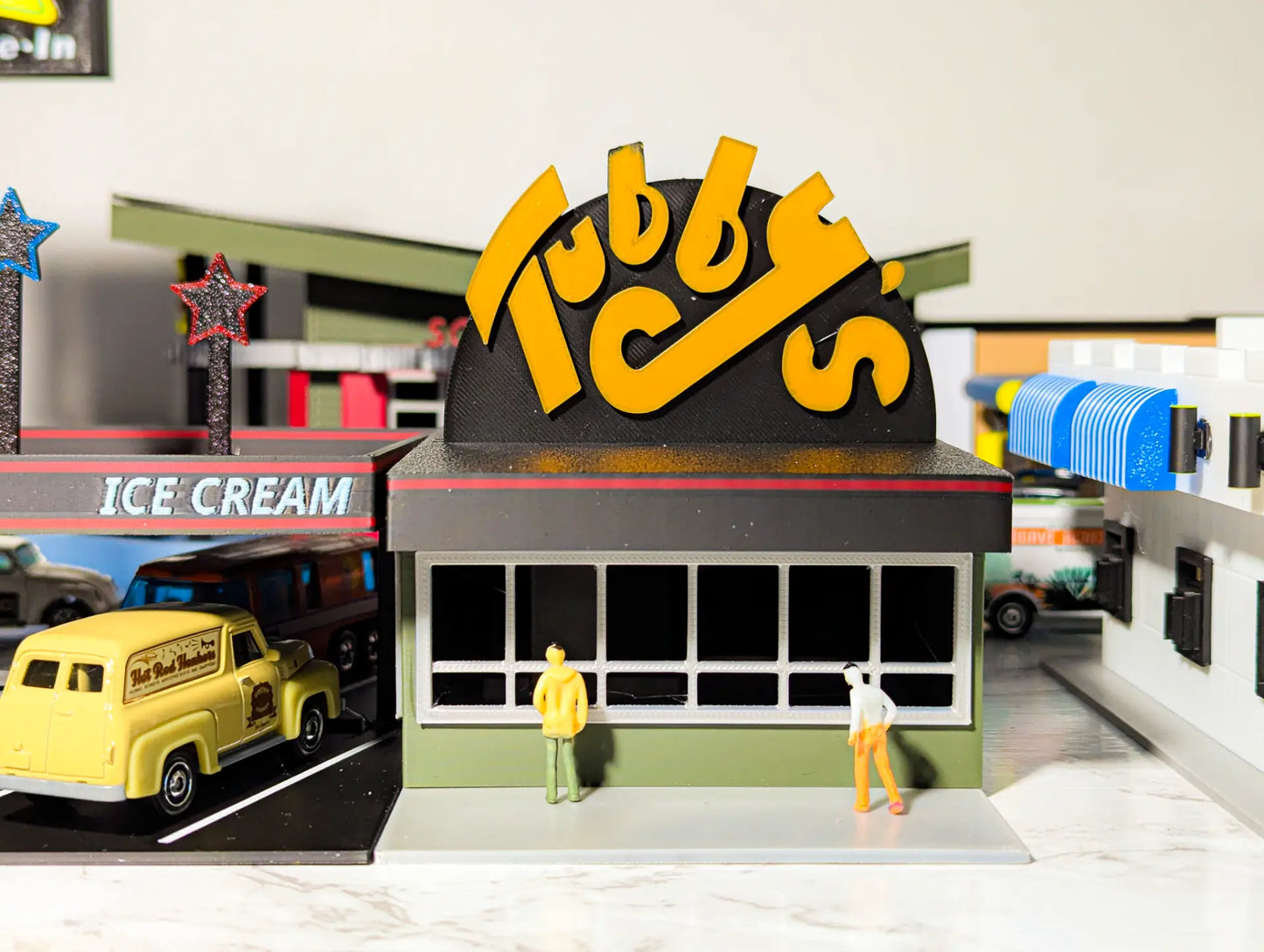 Diorama Building Kits for Hot Wheels & Diecast Cars | Model Display Set Galvaleos