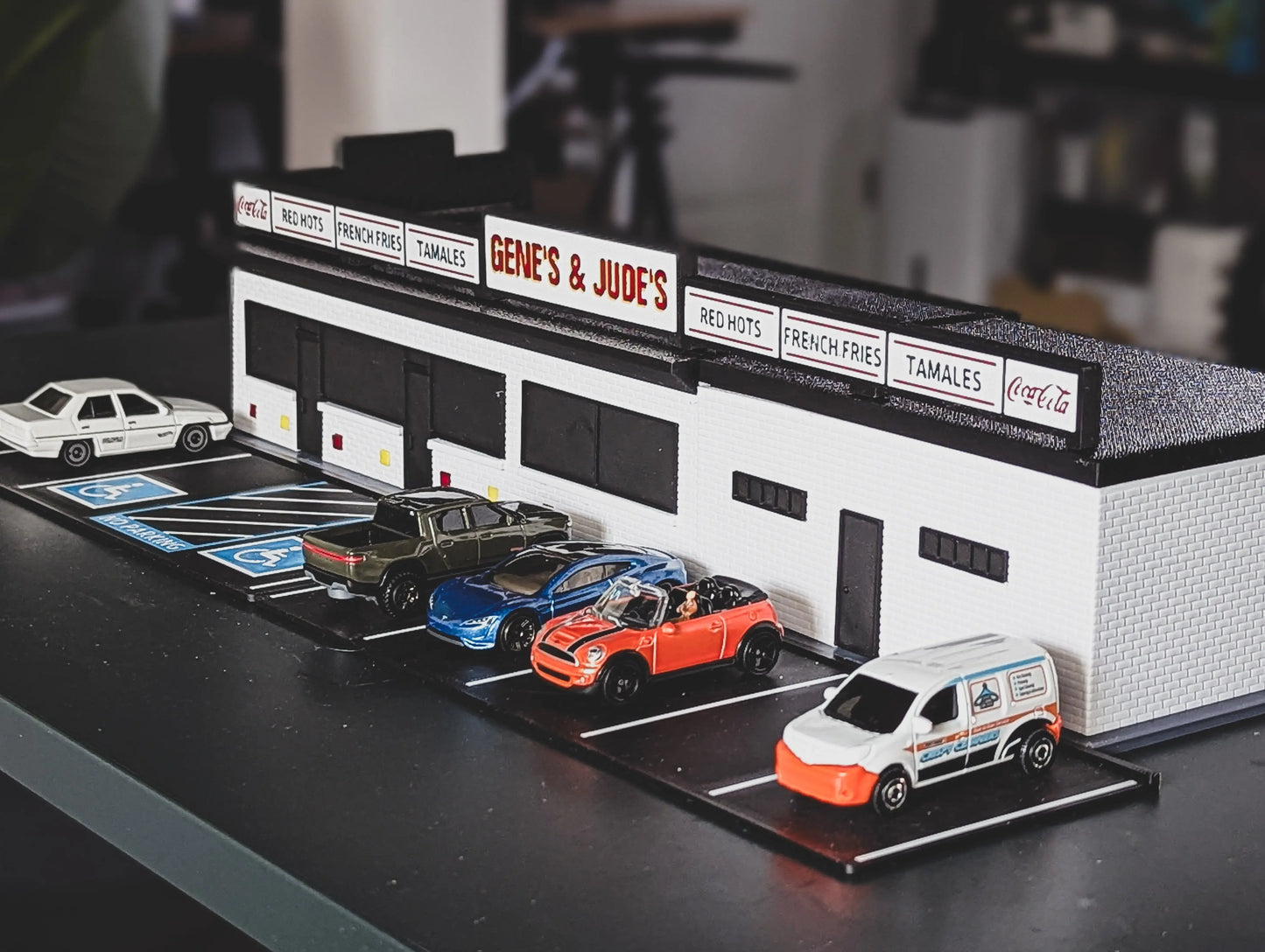 Diorama Building Kits for Hot Wheels & Diecast Cars | Model Display Set Galvaleos