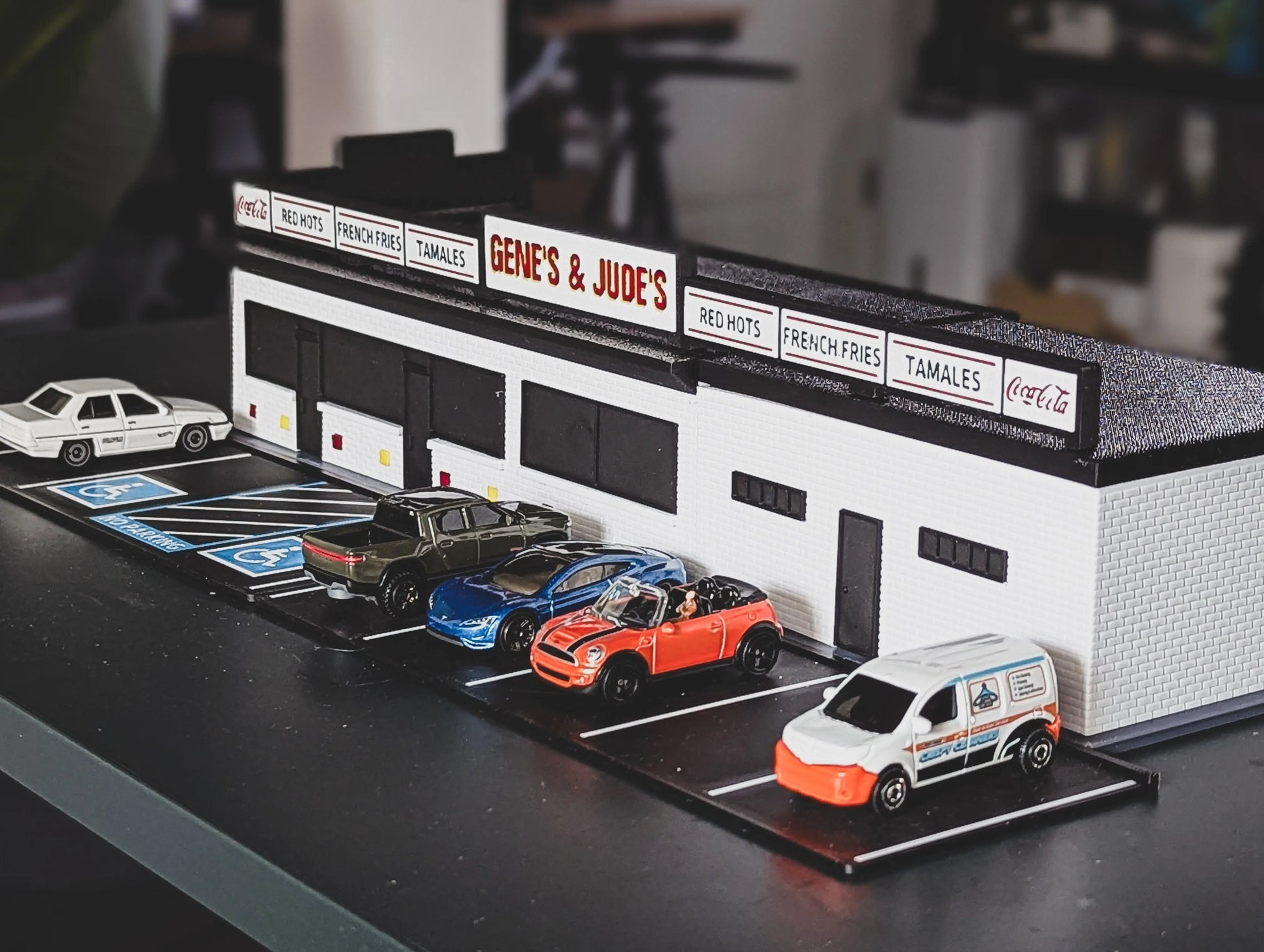 Diorama Building Kits for Hot Wheels & Diecast Cars | Model Display Set Galvaleos
