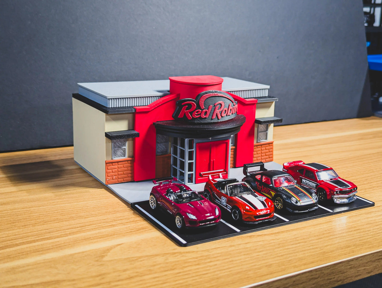 Diorama Building Kits for Hot Wheels & Diecast Cars | Model Display Set Galvaleos