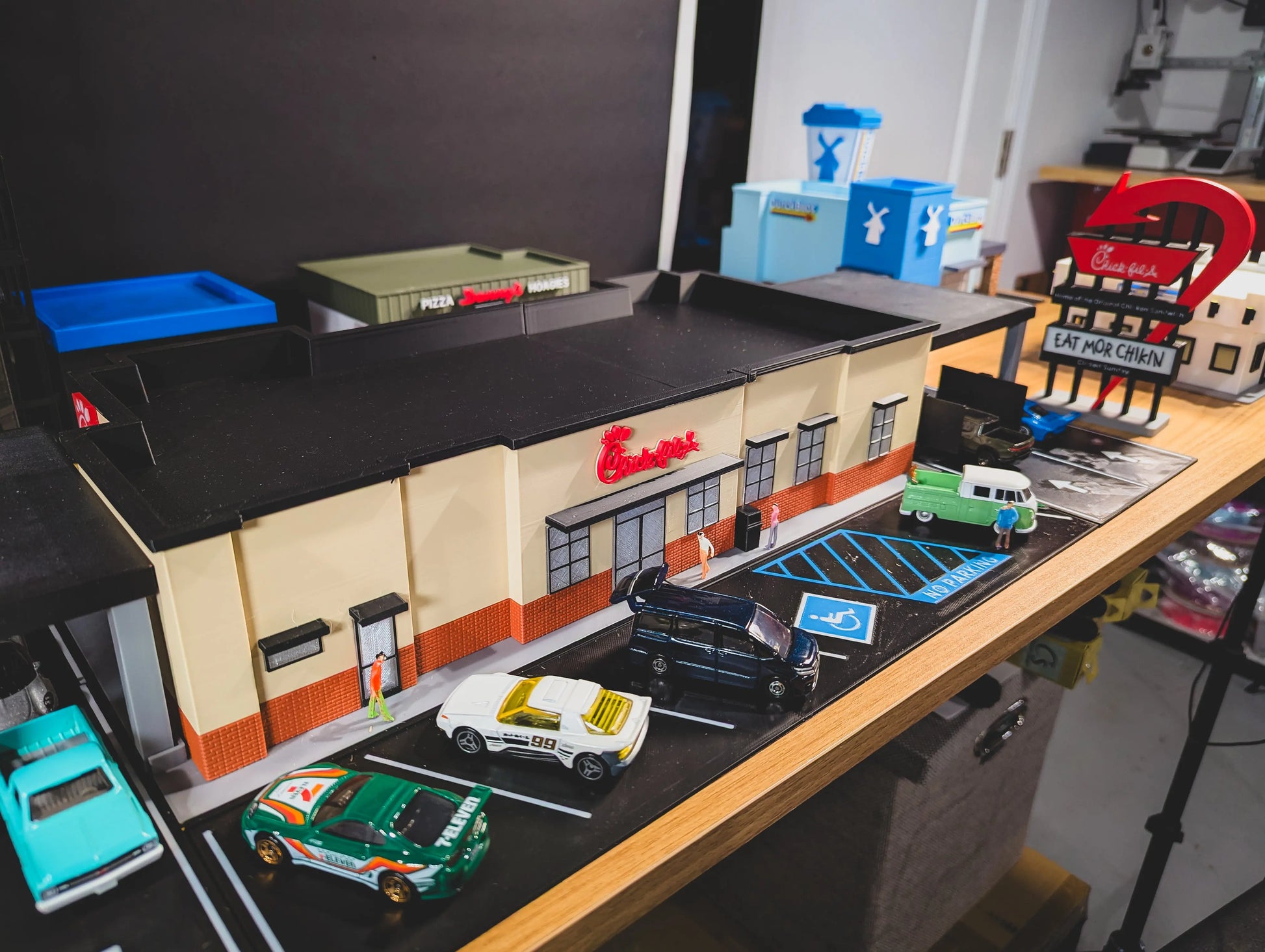 Diorama Building Kits for Hot Wheels & Diecast Cars | Model Display Set Galvaleos
