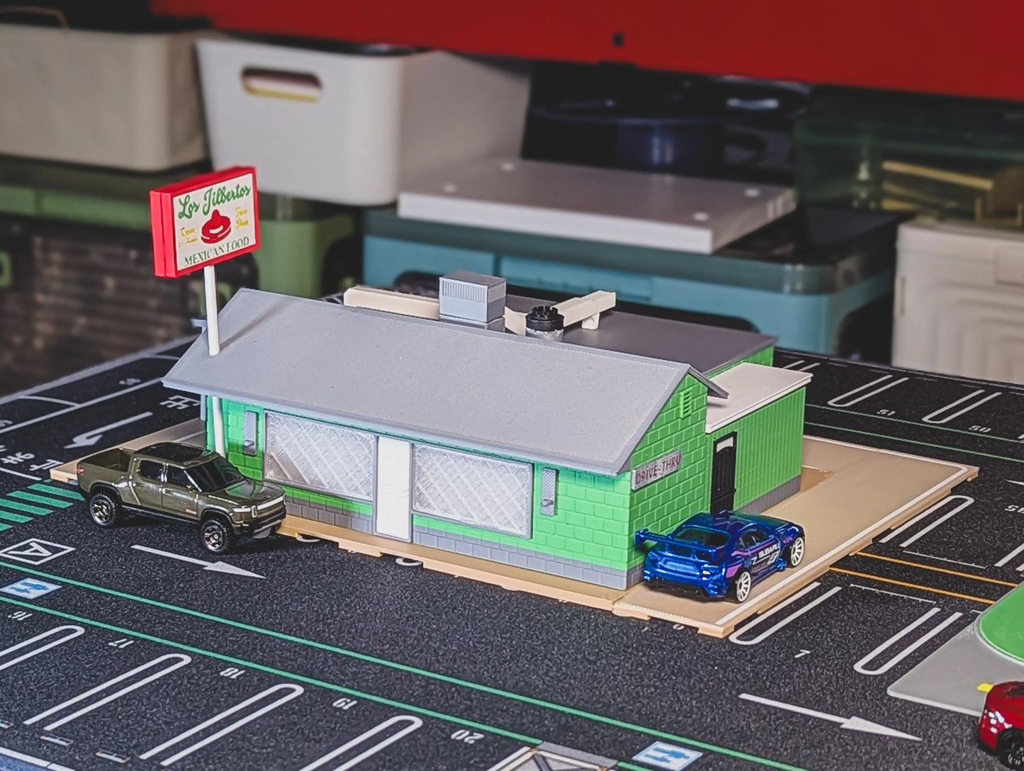 Diorama Building Kits for Hot Wheels & Diecast Cars | Model Display Set Galvaleos