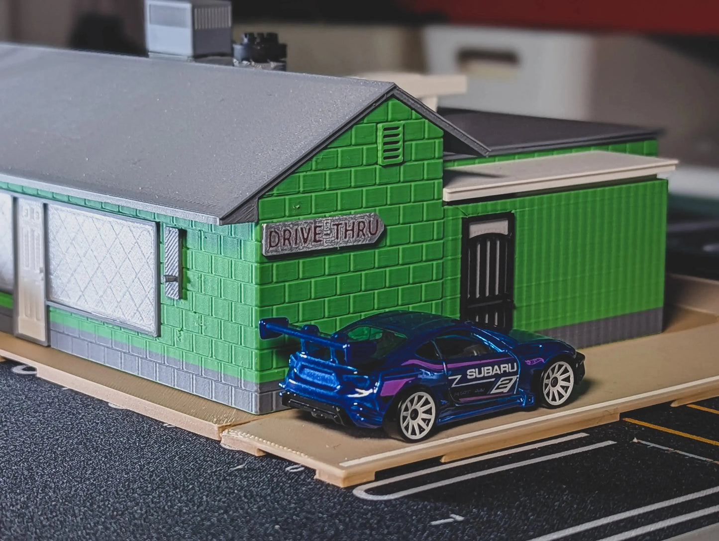 Diorama Building Kits for Hot Wheels & Diecast Cars | Model Display Set Galvaleos